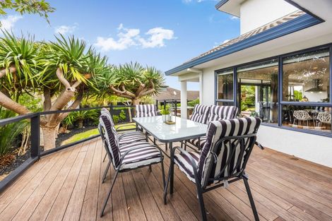 Photo of property in 62 Keywella Drive, Conifer Grove, Takanini, 2112