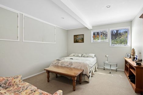 Photo of property in 12 Penguin Street, Leigh, 0985