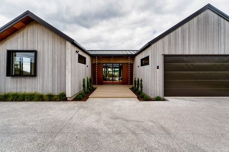 Photo of property in 10 Taha Puke Road, Okura Bush, Silverdale, 0794