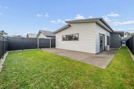 Photo of property in 7 Thornbury Lane, Timberlea, Upper Hutt, 5018