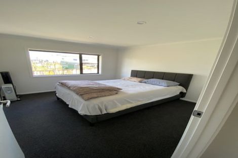 Photo of property in 18 Chelwood Street, Takaro, Palmerston North, 4412