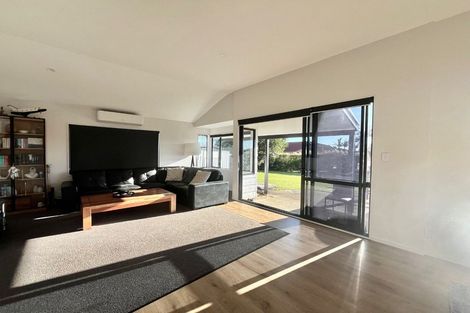 Photo of property in 102 Sandspit Road, Waiuku, 2123