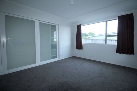 Photo of property in 1/21 Kiteroa Terrace, Rothesay Bay, Auckland, 0630