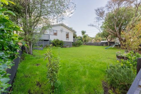 Photo of property in 1/26 Waiora Road, Stanmore Bay, Whangaparaoa, 0932