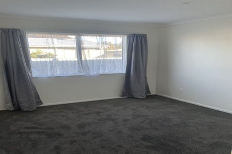 Photo of property in 2/32 Spriggs Crescent, Greenmeadows, Napier, 4112