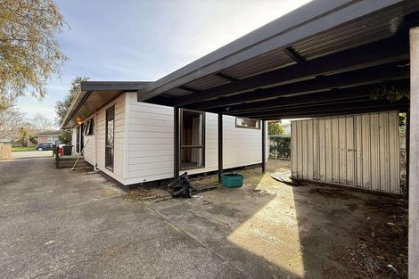 Photo of property in 2/68 Gibbons Street, Ebdentown, Upper Hutt, 5018