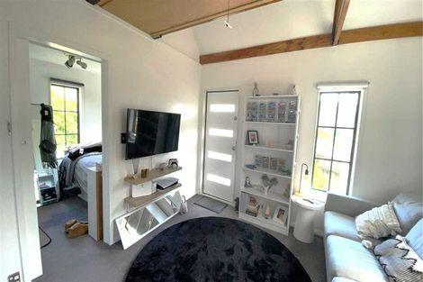 Photo of property in 2/9 Montgomery Street, Stokes Valley, Lower Hutt, 5019