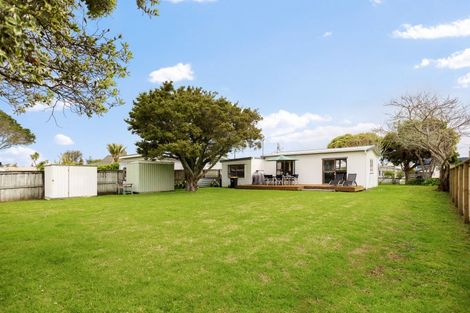 Photo of property in 215 Cook Drive, Whitianga, 3510