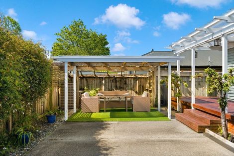 Photo of property in 52 East Street, Greytown, 5712