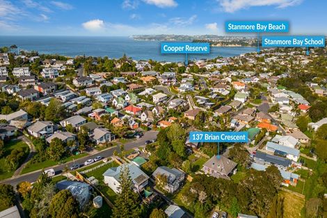 Photo of property in 137 Brian Crescent, Stanmore Bay, Whangaparaoa, 0932