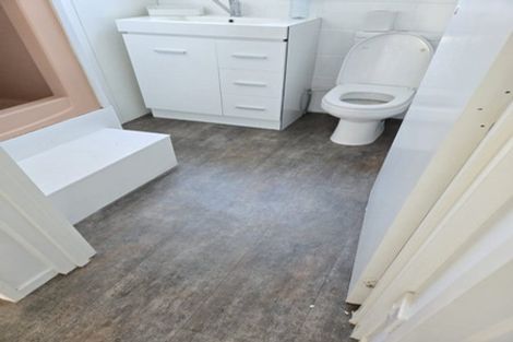 Photo of property in 3 Moera Place, Stanmore Bay, Whangaparaoa, 0932