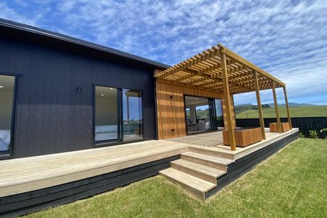 Photo of property in 79 Omahina Street, Raglan, 3225