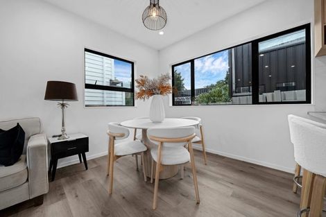 Photo of property in 40a Mason Street, New Lynn, Auckland, 0600