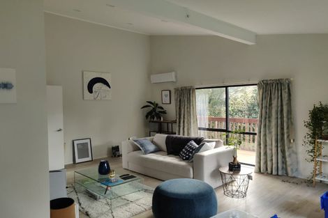 Photo of property in 1/41 Radiata Lane, Chatswood, Auckland, 0626