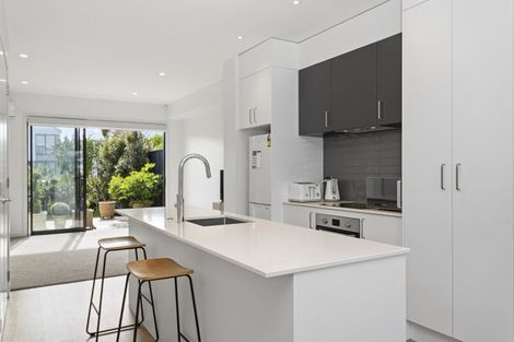 Photo of property in 3/46 Jane Maree Road, Kumeu, 0810