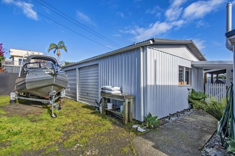 Photo of property in 1 Whimp Avenue, Onerahi, Whangarei, 0110