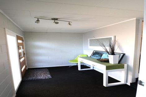 Photo of property in 1343a Dominion Extension, Mount Roskill, Auckland, 1041