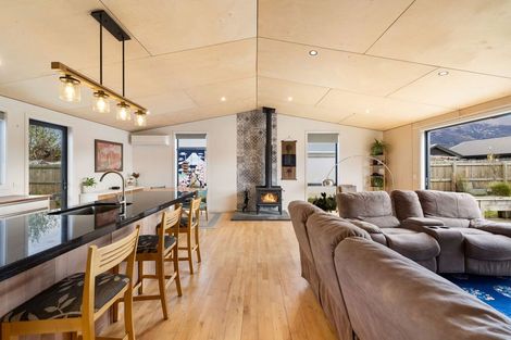 Photo of property in 31 Dingle Street, Lake Hawea, 9382