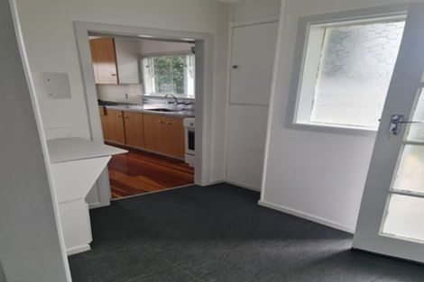 Photo of property in 17 Windy Ridge Road, Glenfield, Auckland, 0629