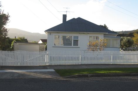 Photo of property in 80 Wilkie Crescent, Naenae, Lower Hutt, 5011