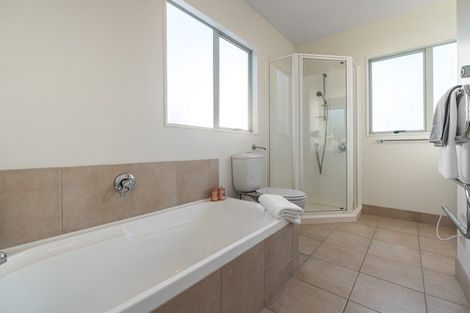 Photo of property in 18a Modena Crescent, Saint Heliers, Auckland, 1071