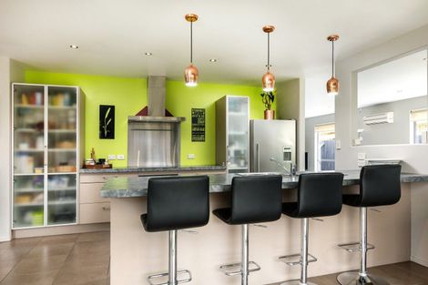 Photo of property in 2 Hitaua Place, Redwoodtown, Blenheim, 7201