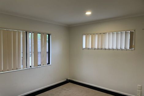 Photo of property in 89a Mt Lebanon Crescent, The Gardens, Auckland, 2105