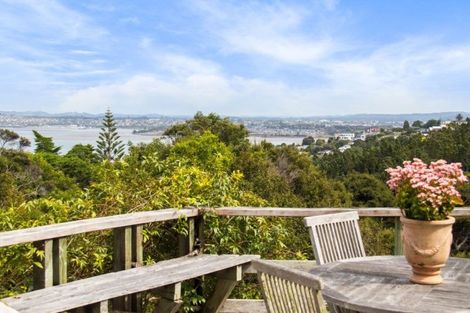 Photo of property in 21 Island Bay Road, Beach Haven, Auckland, 0626
