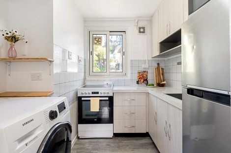 Photo of property in Sherwood Mews, 28n Bidwill Street, Mount Cook, Wellington, 6021