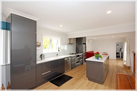 Photo of property in 115 Queen Street West, Levin, 5510