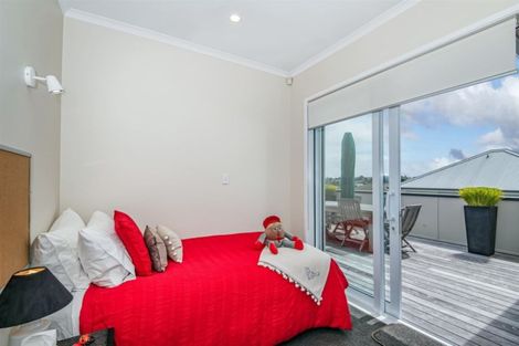 Photo of property in 1/8 Folkestone Street, Murrays Bay, Auckland, 0630