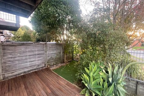 Photo of property in Tuscany Way, 22/3 Ambrico Place, New Lynn, Auckland, 0600