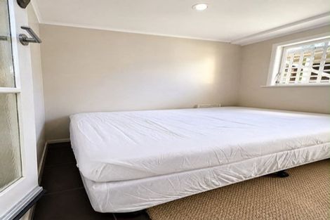 Photo of property in 3 Beldon Place, Pakuranga Heights, Auckland, 2010
