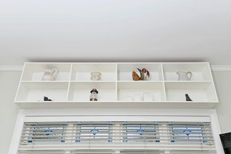 Photo of property in 1/2 Merwood Lane, Devonport, Auckland, 0624