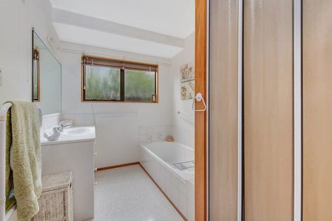 Photo of property in 1/32 Riverside Road, Orewa, 0931