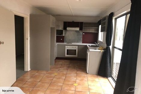 Photo of property in 15a Limbrick Street, Terrace End, Palmerston North, 4410