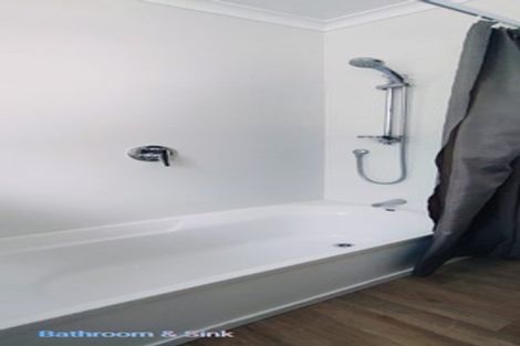 Photo of property in 8 Granby Place, Westown, New Plymouth, 4310