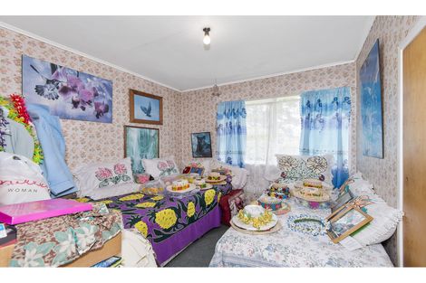 Photo of property in 9 Gregg Place, Sunnyvale, Auckland, 0612