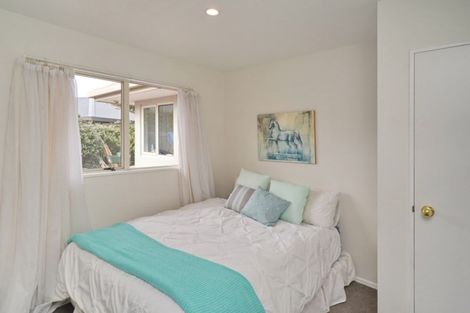 Photo of property in 1 Manahi Place, Woodend, 7610