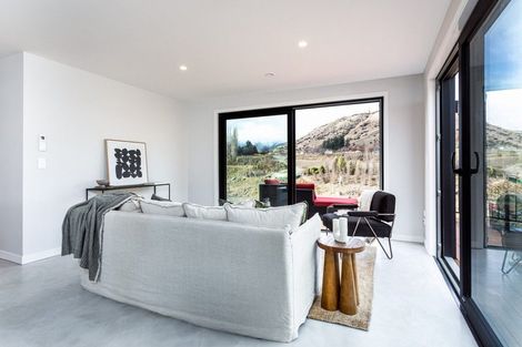 Photo of property in 9 Longlands Street, Lake Hayes, Queenstown, 9304