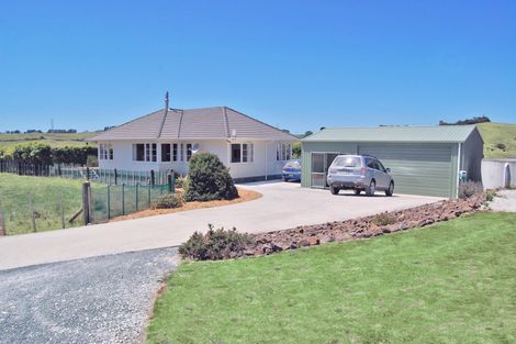 Photo of property in 31 Ranganui Road, Kaiwaka, 0573