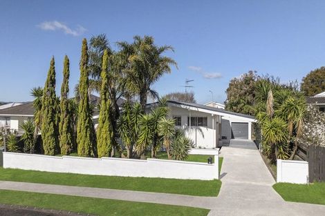 Photo of property in 5 Astor Place, Manurewa, Auckland, 2102