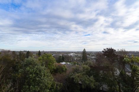 Photo of property in 23 Overdale Drive, Cashmere, Christchurch, 8022
