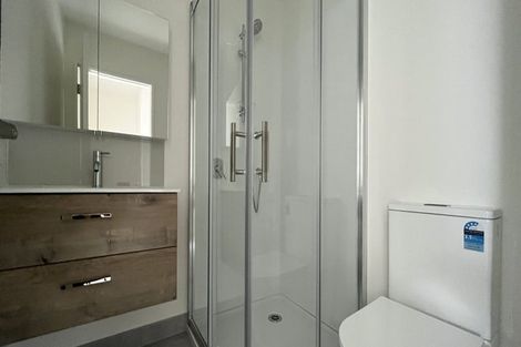 Photo of property in 4/476 West Coast Road, Glen Eden, Auckland, 0602