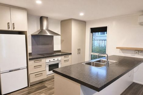 Photo of property in 187 Bowhill Road, New Brighton, Christchurch, 8083