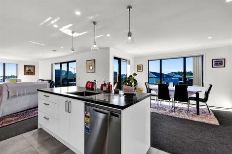 Photo of property in 31 Papawhero Drive, Bell Block, New Plymouth, 4312