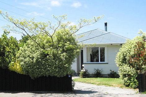 Photo of property in 1/10 Pinehurst Crescent, Russley, Christchurch, 8042