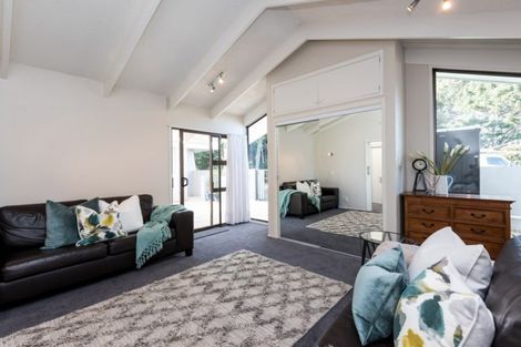 Photo of property in 214 Alfriston Ardmore Road, Ardmore, Papakura, 2582