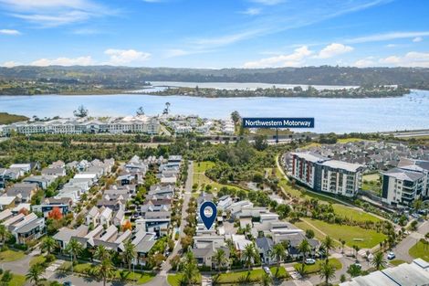 Photo of property in 58 Station Street, Hobsonville, Auckland, 0616