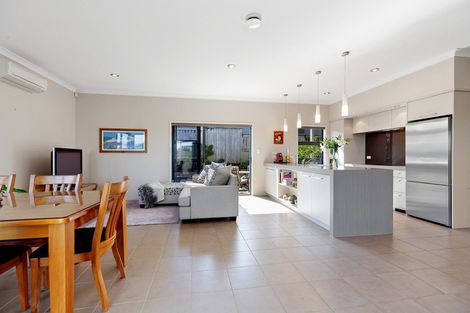 Photo of property in 4 Cotswold Place, Ohauiti, Tauranga, 3112